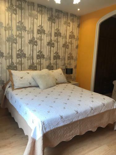 Calle San Bartolom�, 7 - 2. Piso Tur�stico