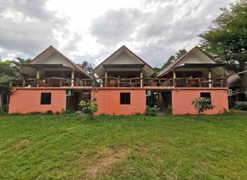 Hostal Tara Resort