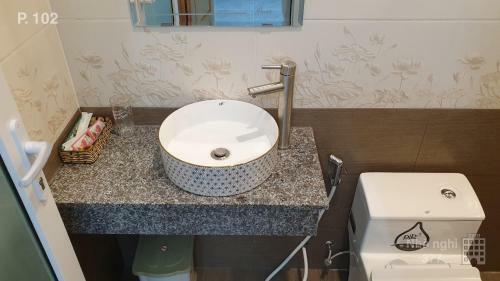 Hotel Nh� Ngh? 377