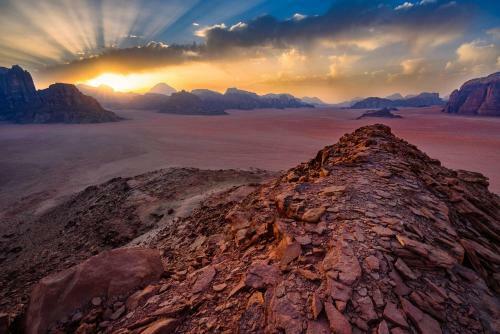 Wadi Rum Camp& Jeep Tour