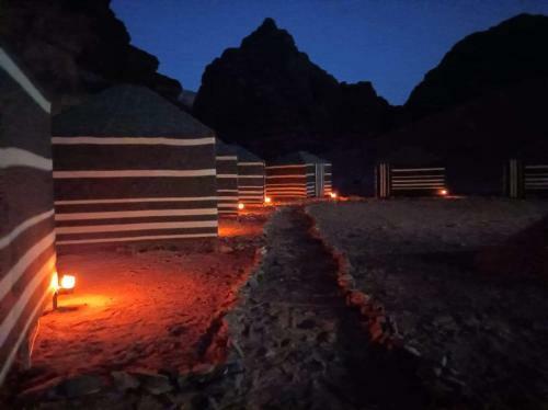 Wadi Rum Dune Rocks Camp