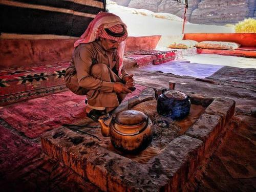 Bedouin Moon Camp&tour