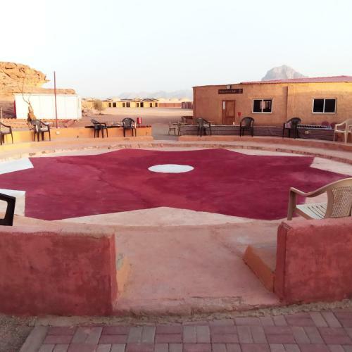 Moon Valli Camp