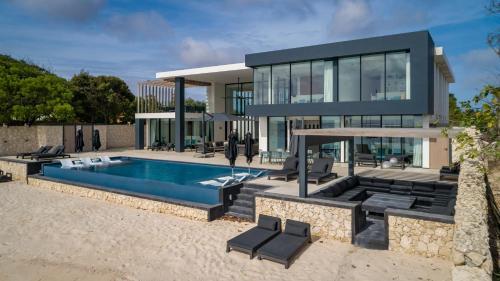 Exclusive Private Beach Villa (Newly Built!)