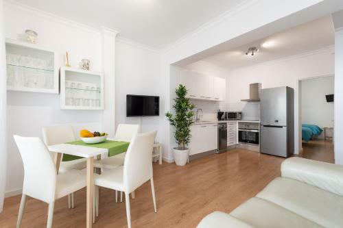 Living Las Canteras - Beach Apartment