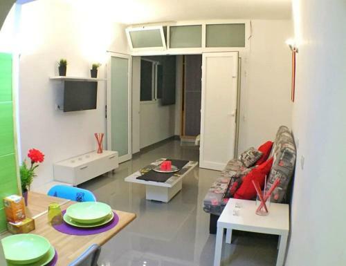 Apartamento Estudio Playa Canteras 2-4p Wifi 100mb