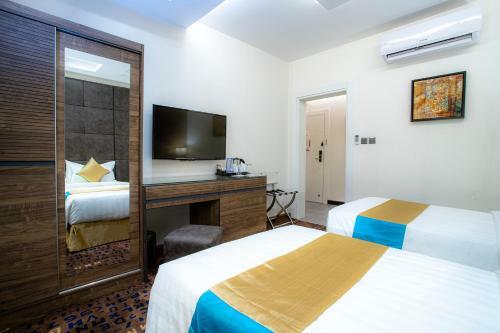 Y Platinum Hotel