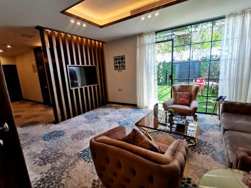 ???? ????? Azard Hotel