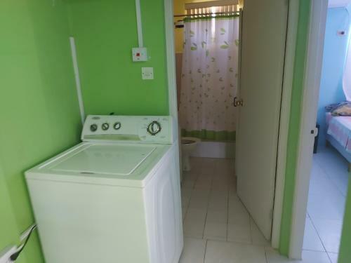 Maxwell Beach Apartments