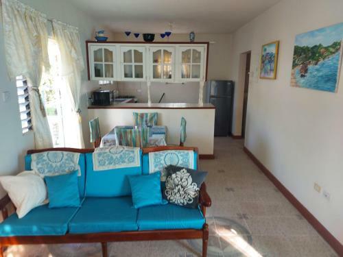 Aquarius Apartments