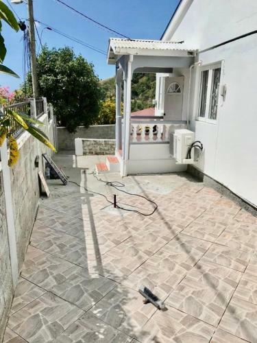 Charming Tropical 2-bed House In Soufriere