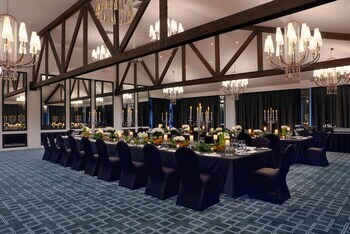Hotel Chateau Elan At The Vintage Hunter Valley