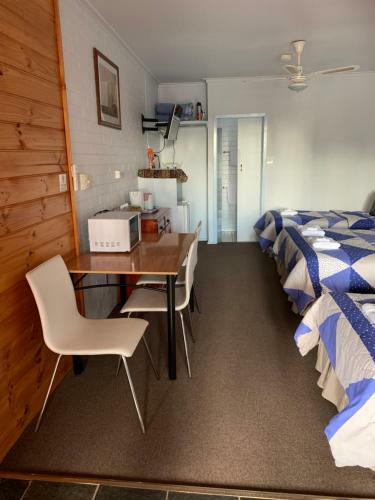 Stratford Motel