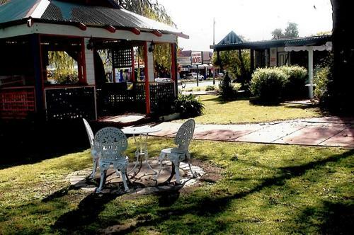 Stratford Motel