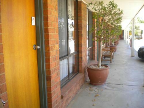 Moama Central Motel