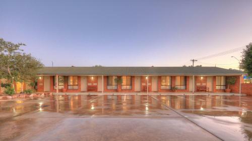 Moama Central Motel