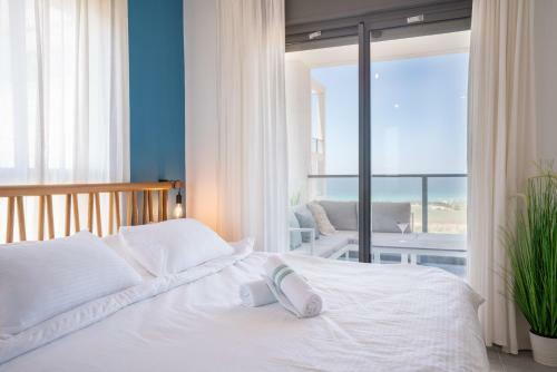 Beach Apartment In Achziv With Incredible Sea Views