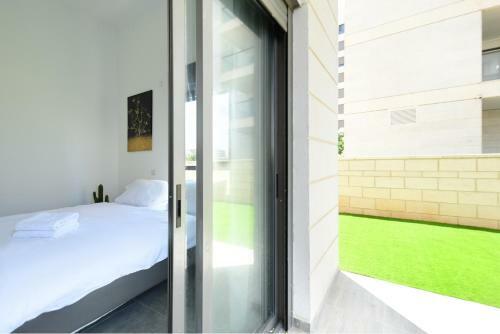 Luxury Living At Achziv Beach Apartment