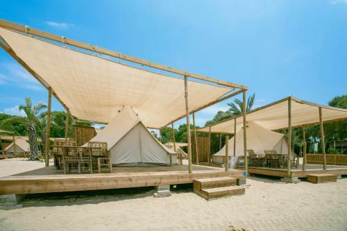 Achziv Glamping - Luxury Camping On Achziv Beach