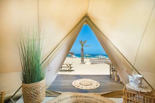 Achziv Glamping - Luxury Camping On Achziv Beach