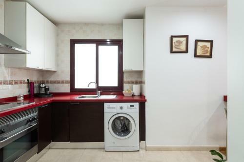 Aurora Beach Apartment