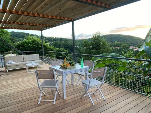 Lodge Les Cabanes Perch�es