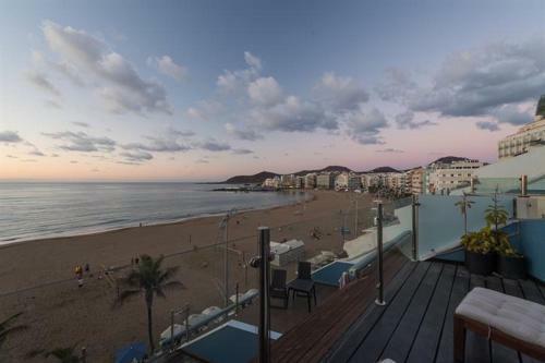 Stunning Beach Apartment