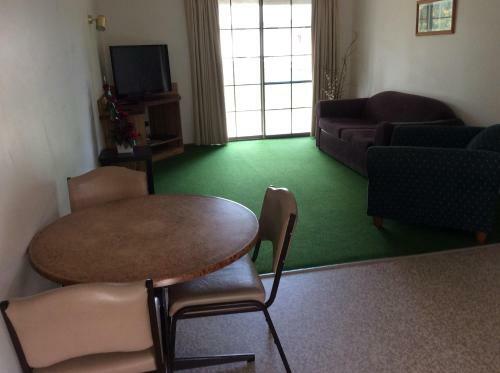 Hotel Winbi River Resort