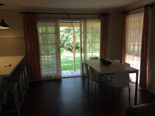 Hotel Winbi River Resort