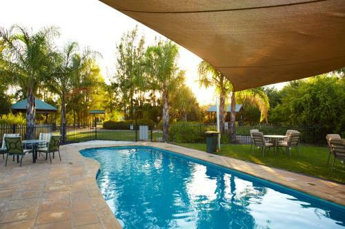 Hotel Winbi River Resort
