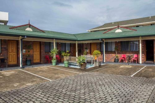 Arabella Motor Inn (Formerly South Tweed Motor Inn)