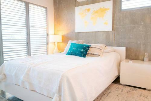 Soberana Del Mar Beachfront Family Modern Villa