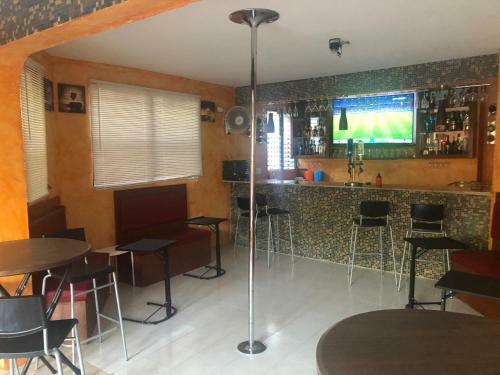 Hostal Skye Bar & Lounge