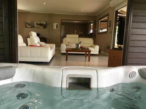 Villa 2 � 6 Personnes Avec Spa Guadeloupe