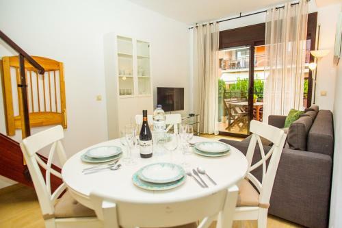 Apartamento Al28 Duplex En La Playa, Fenals, Costa Brava