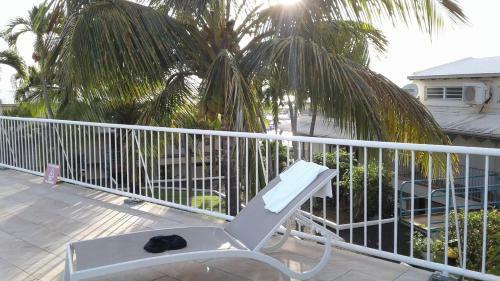 Apartamento Studio, Piscine Et Vue Mer A La Marina