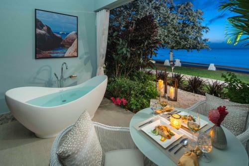 Hotel Sandals Halcyon Beach All Inclusive - Couples Only