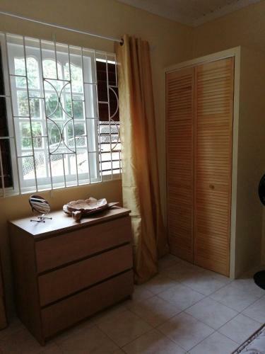 Comfortable Room In Shared House. Private Bathroom