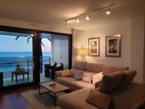 Lujoso Apartamento A 1a L�nea Del Mar