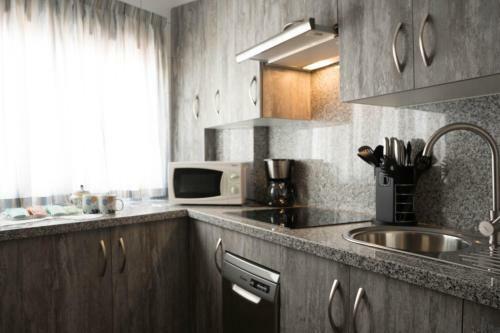 Apartamento Close To Everything | A/c+ Wifi | 1min Beach |