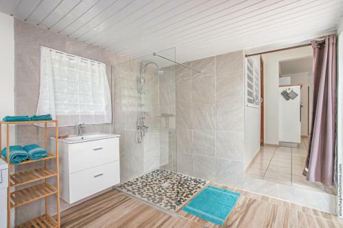 Villa Tracee / Sleep In World