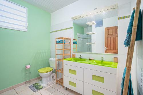 Villa Tracee / Sleep In World
