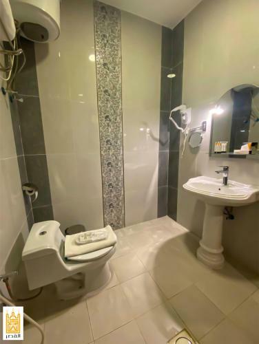 The Palace Hotel Suites