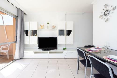 Apartamento Home2book Los Cristianos, Pool & Beach