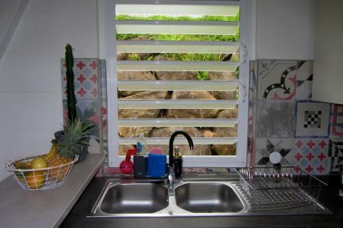 Or Bleu-bungalow Volcan Soufriere-vue Sur Mer