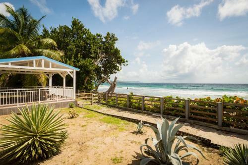 Villa Les Amandiers 6 Chambres Face � La Mer!