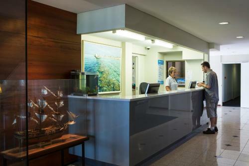 Ocean Centre Hotel