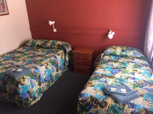 Governors Hill Motel