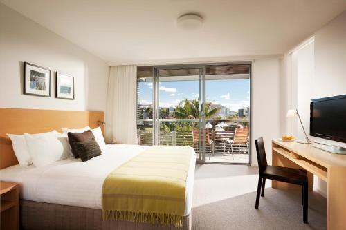 Hotel Pullman Magenta Shores Resort (formerly Quay West Resort)