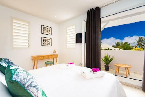 Villas Rock & Beach